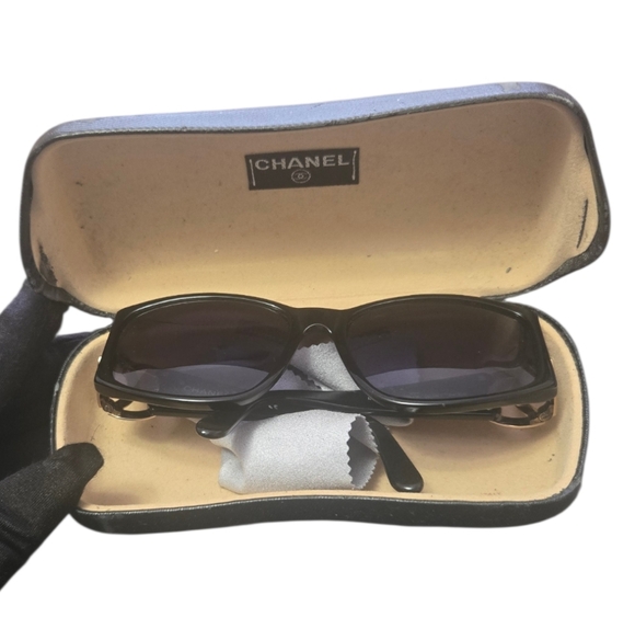 CHANEL Black Sunglasses